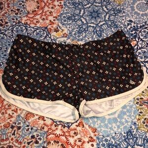 Miss mood VOLCOM women’s shorts, size Large
